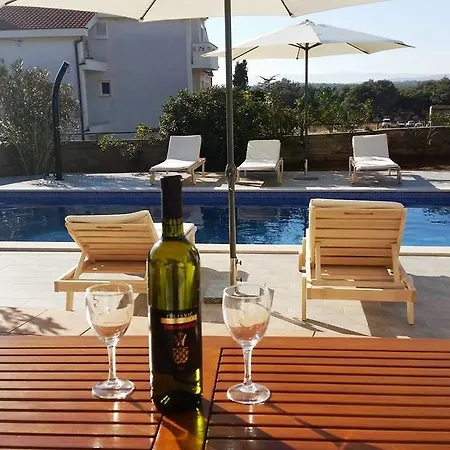 Karabaic Apartment *