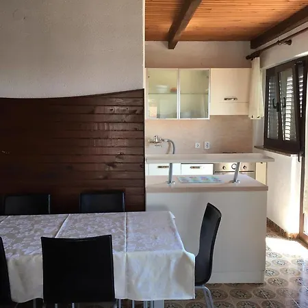 Apartment Karabaic Punat