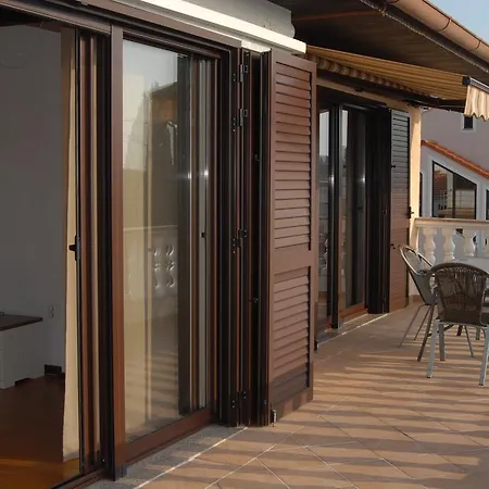 Apartament Karabaic *